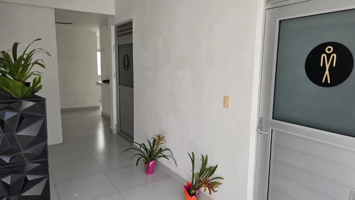 Clínica con Alberca en Renta en Cancún — foto 12