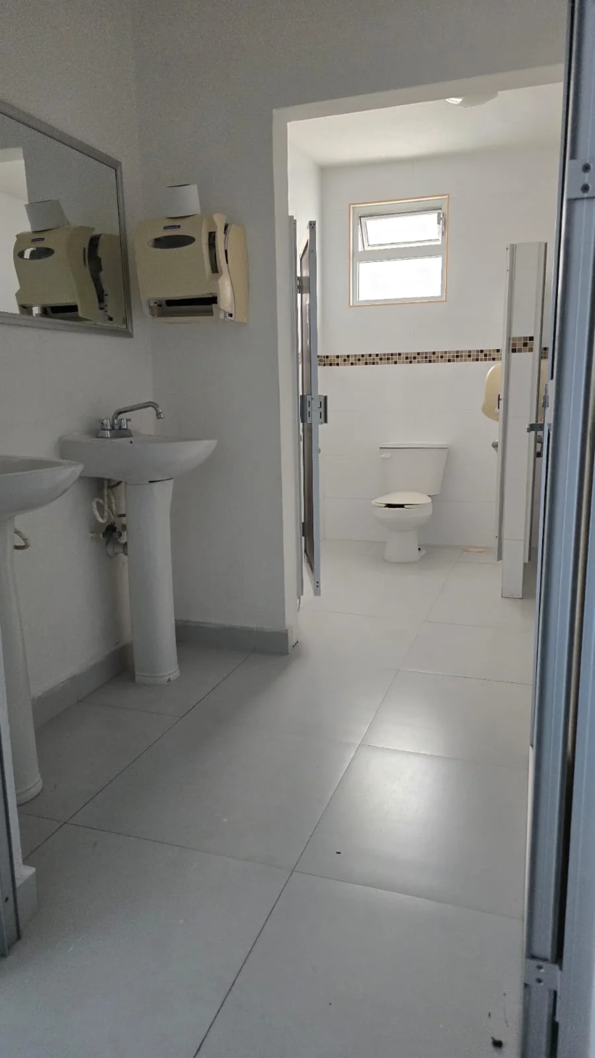 Clínica con Alberca en Renta en Cancún — foto 30