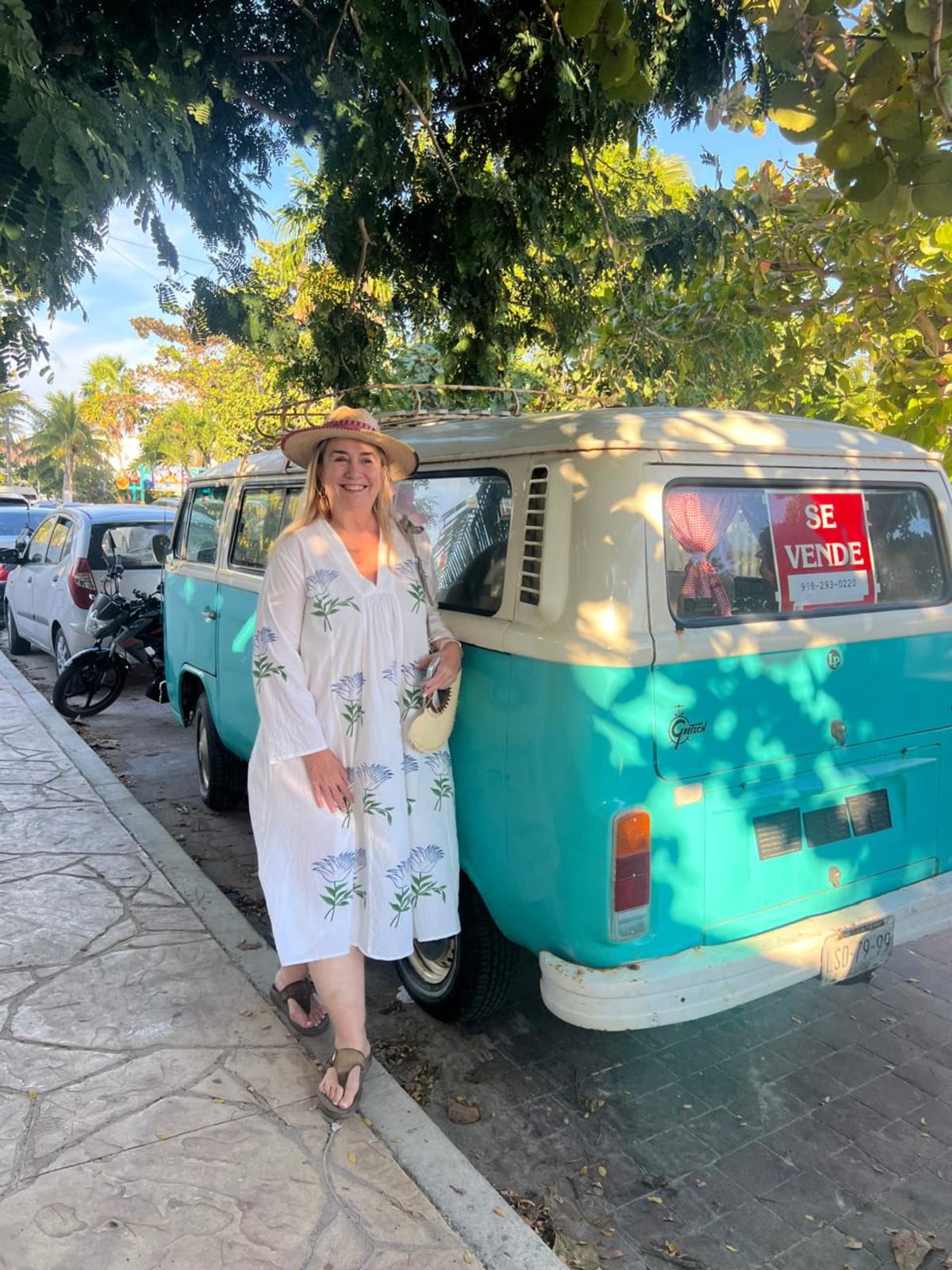 VW Combi 1975 4 Puertas Estándar — foto 3