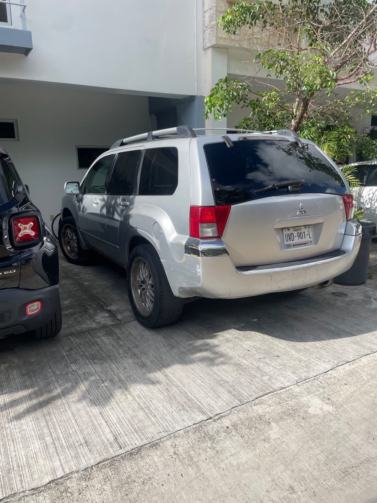 Mitsubishi Endeavor 2005 XLS Automática 5 Puertas — foto 3