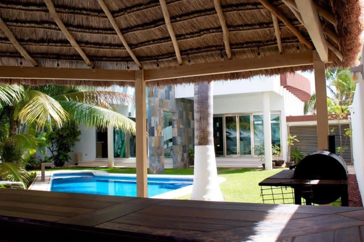 Casa en Venta en Cancún, 5 recámaras y 7 baños — foto 2