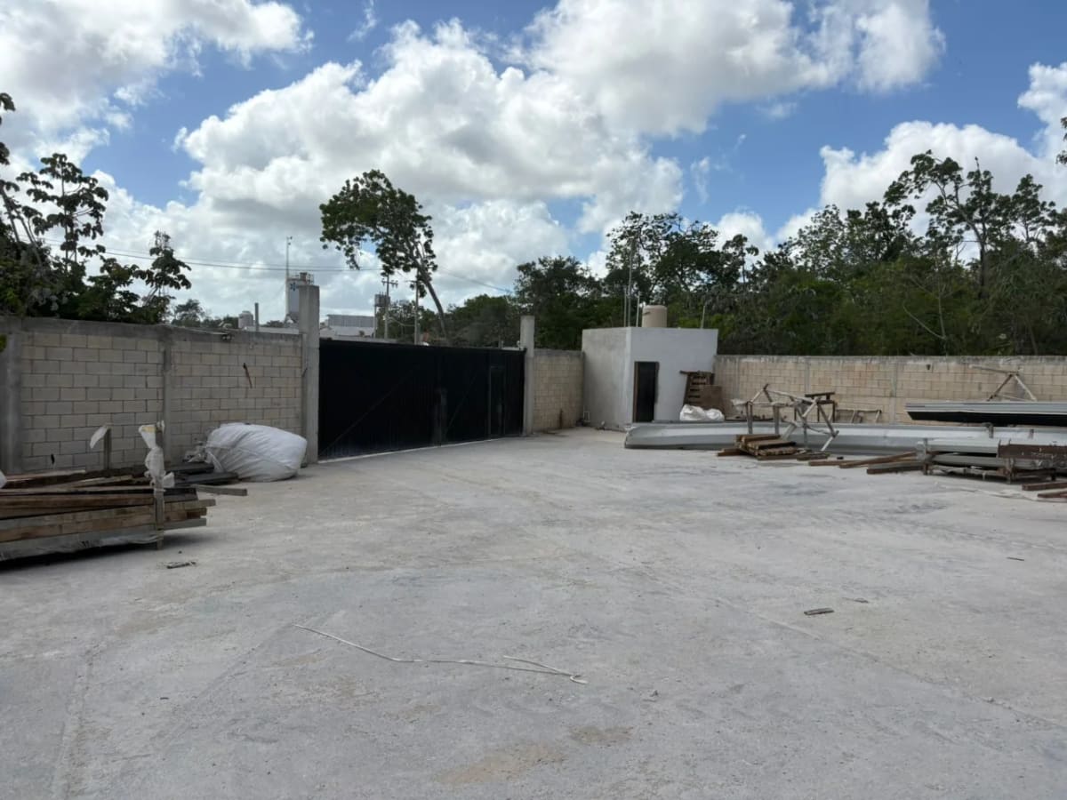 Bodega en Renta/ Venta en Cancún de 2,000m² construidos — foto 7