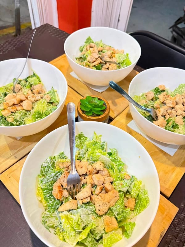 Isla Coffee & Snacks — Cafe, Frappes, Bonneles y Comida rapida en Isla