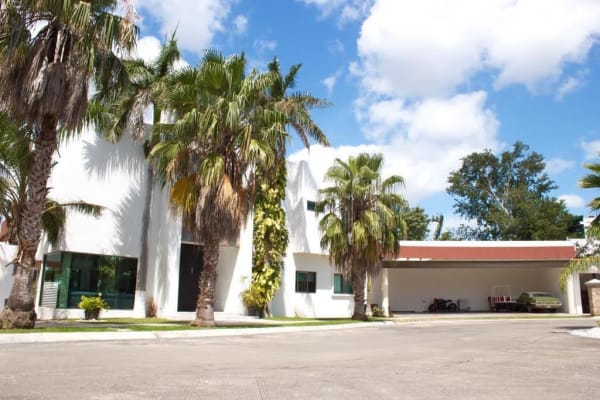 Casa en Venta en Cancún, 5 recámaras y 7 baños