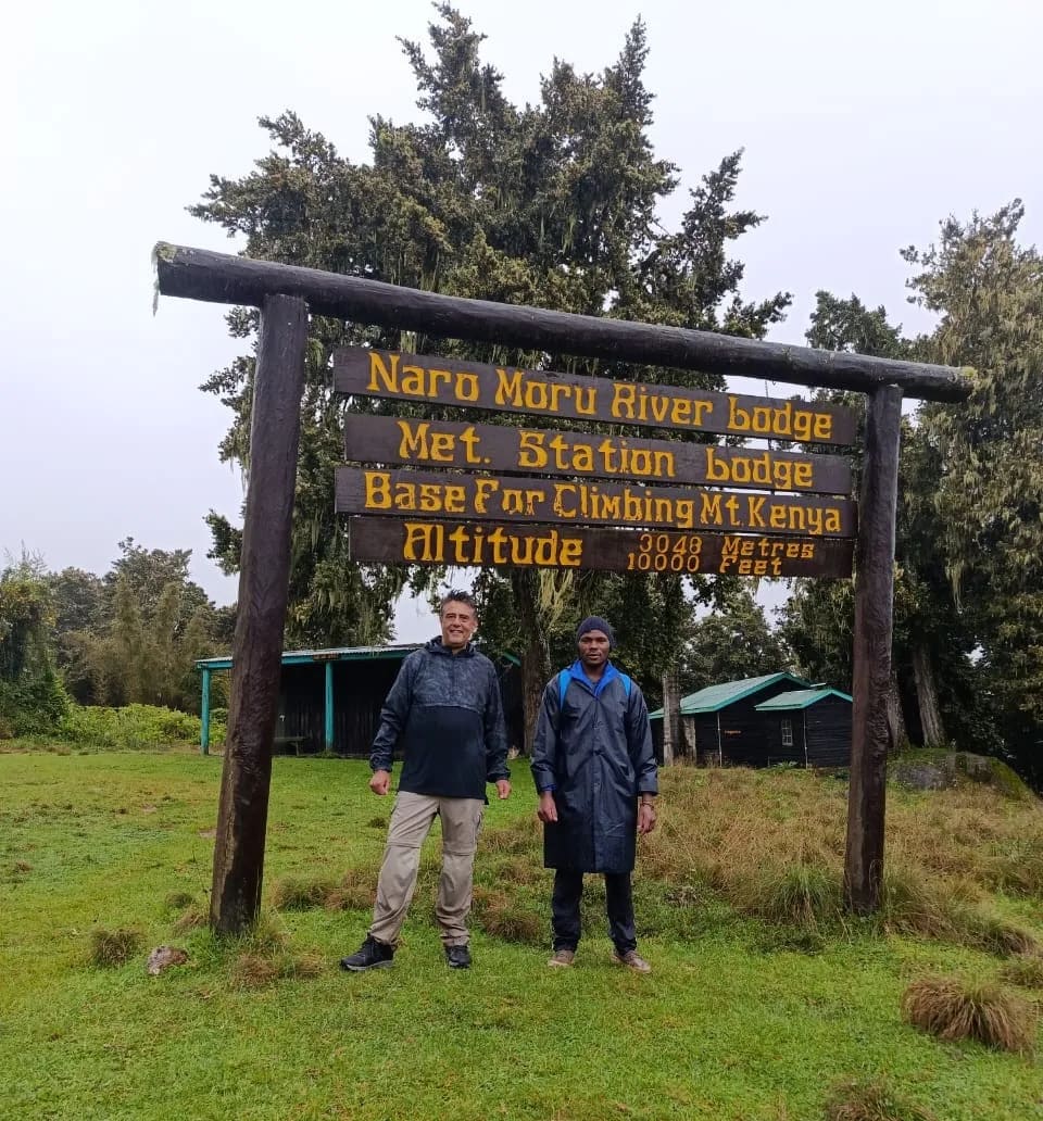 Teleki Valley Mackinders Quest Hike photo 1