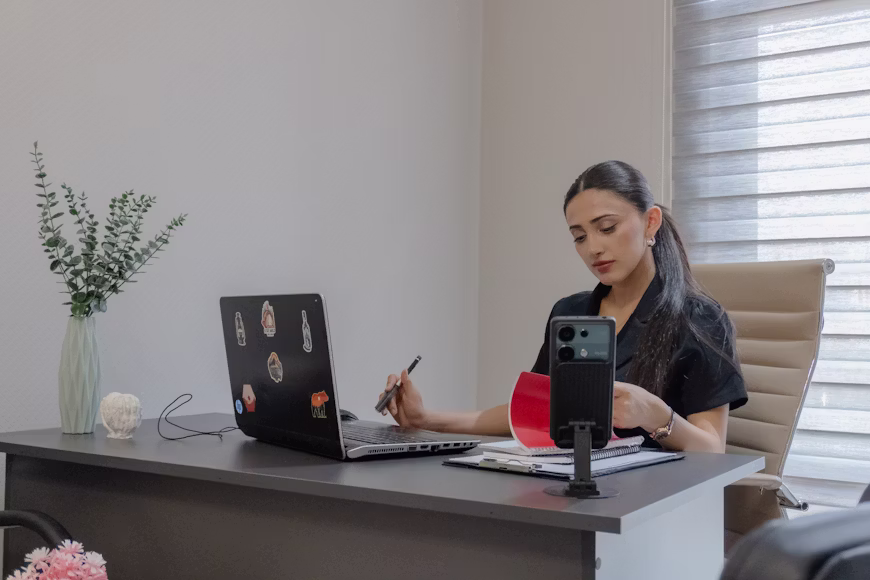Virtual healthcare consultation