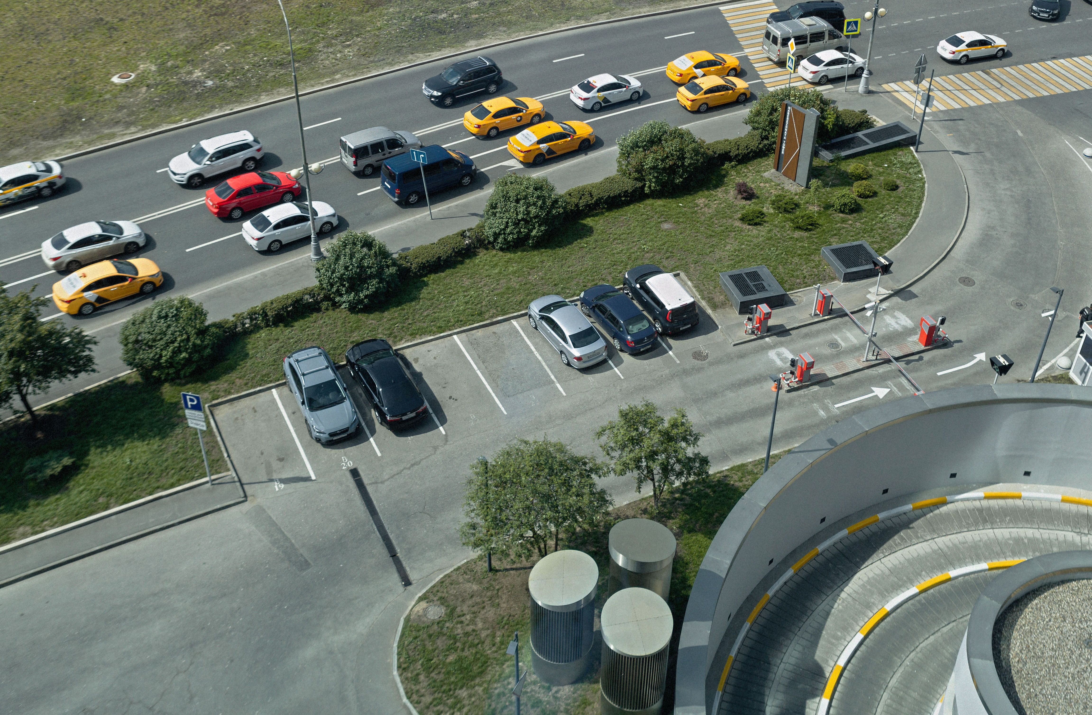 MSP airport terminals and parking areas overview