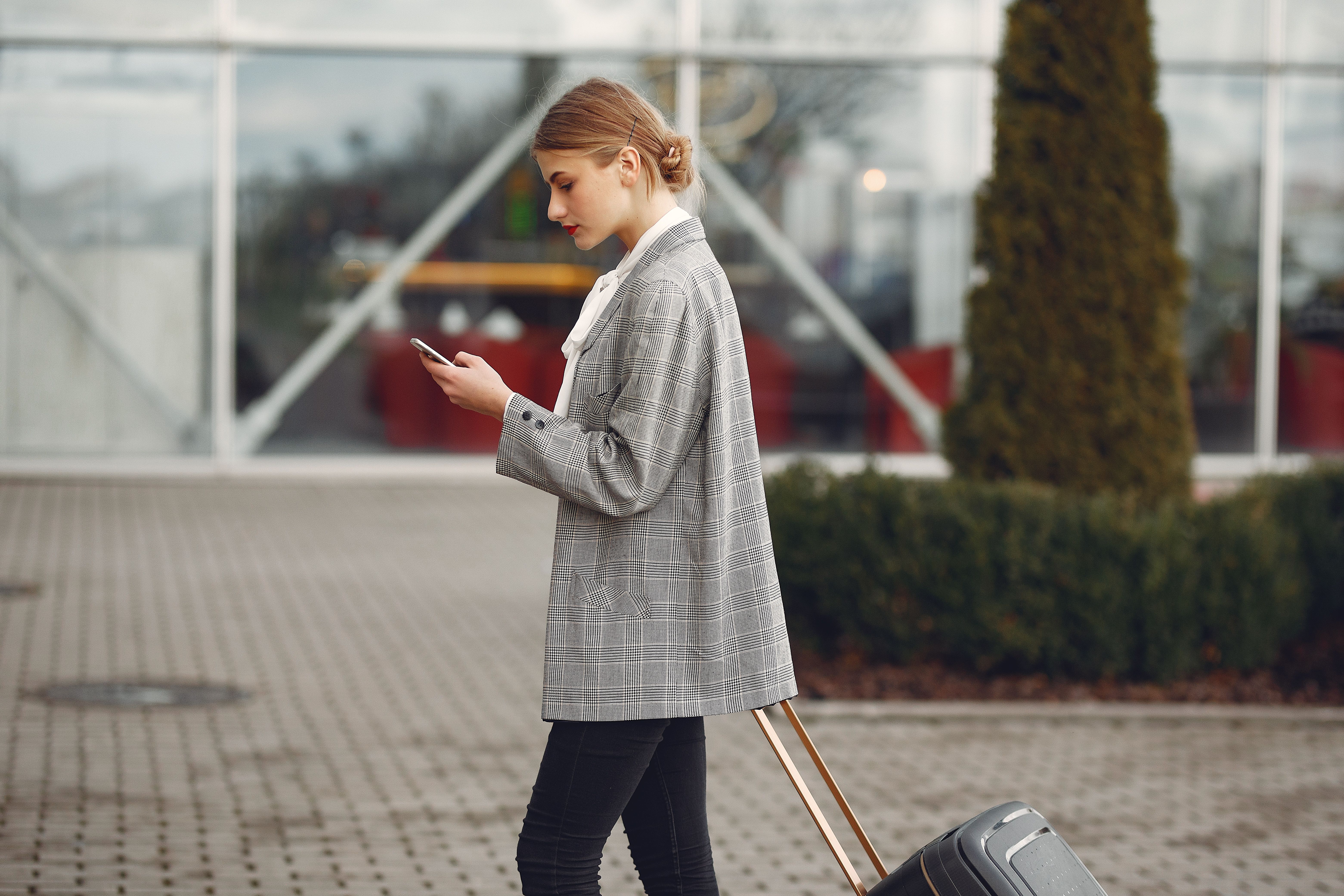 Travel insurance covers missed connection ripple costs