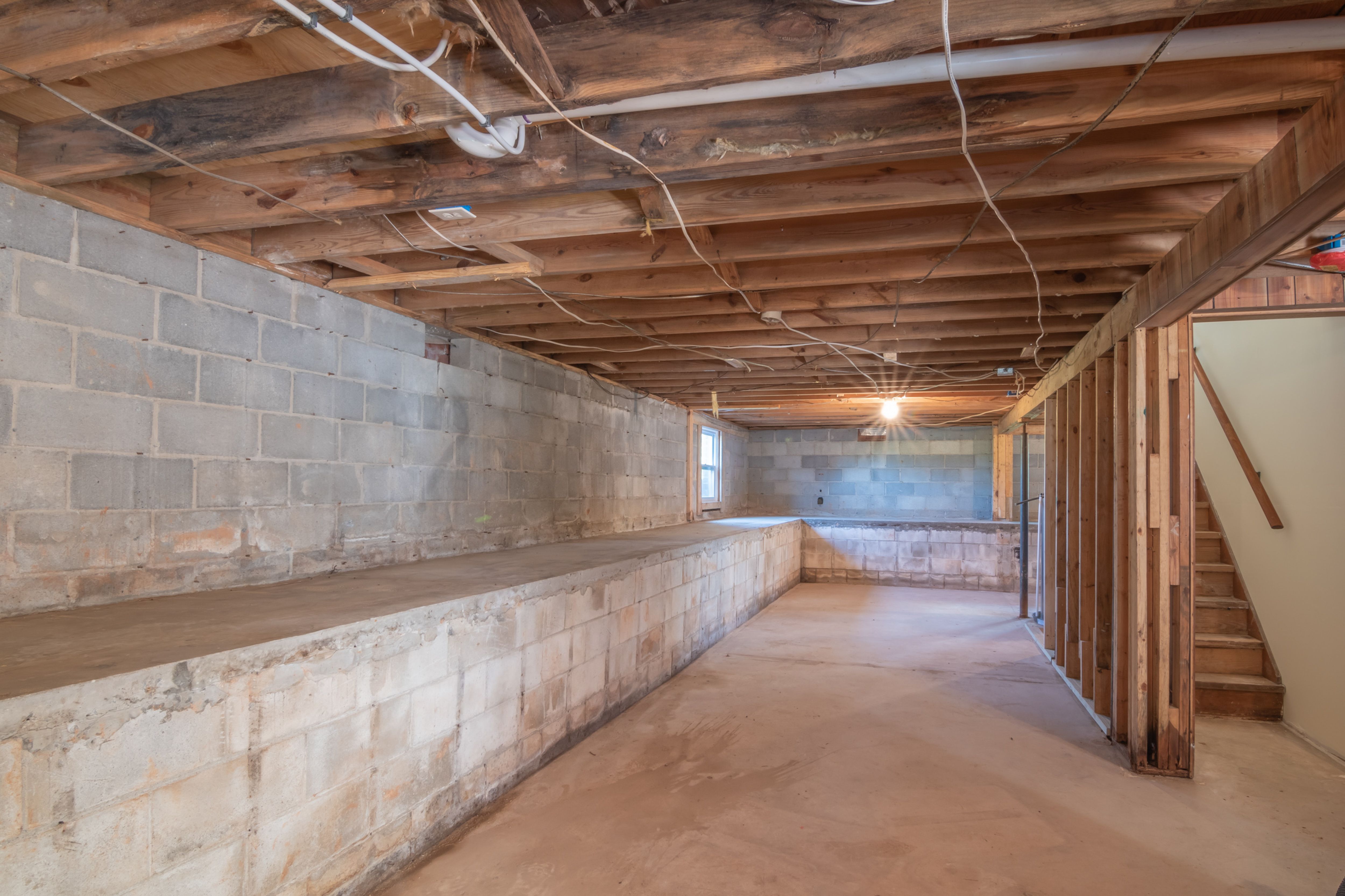 Sheboygan Wisconsin lakeside home with moisture concerns
