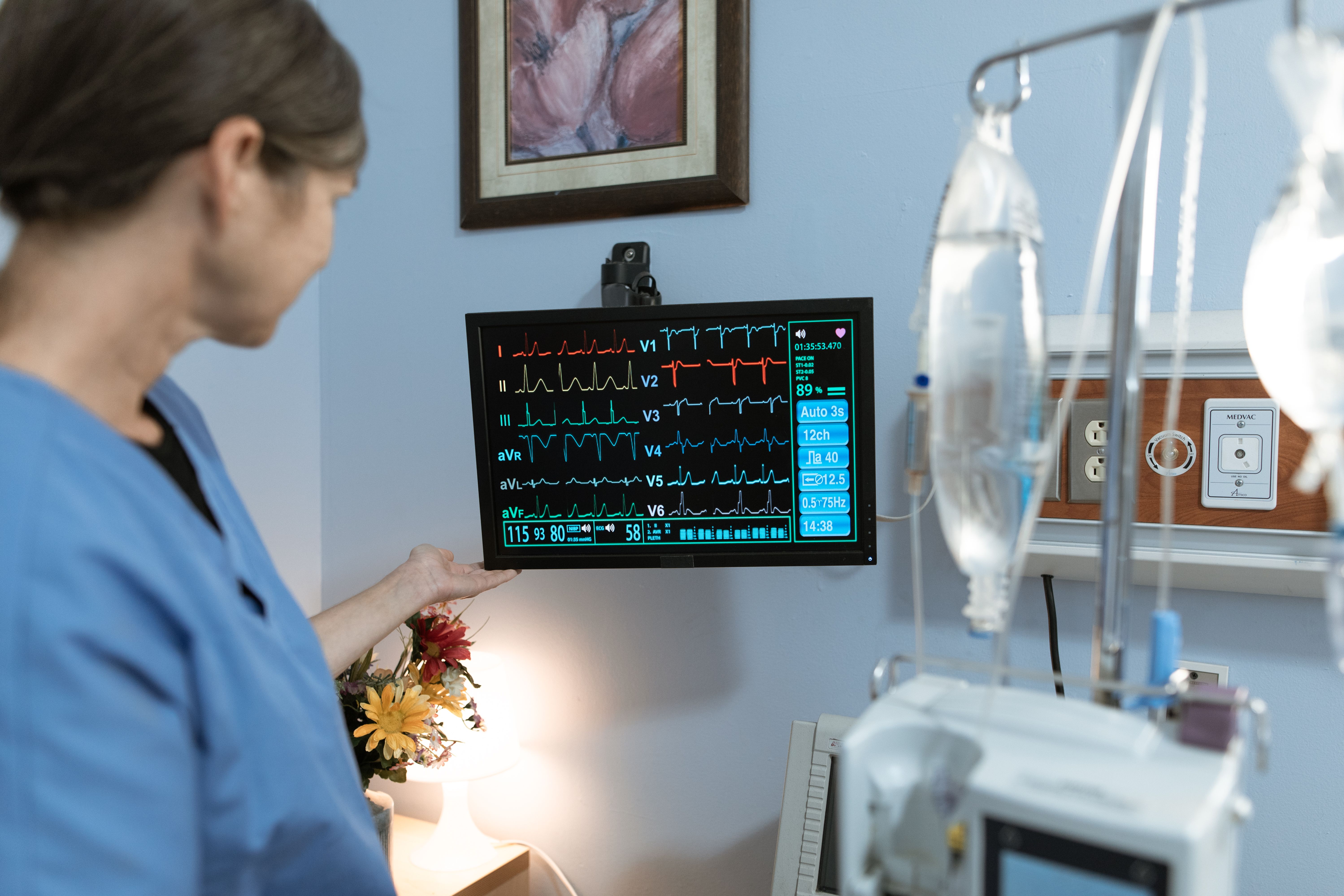 Cardiac monitoring and medical supervision before ibogaine treatment