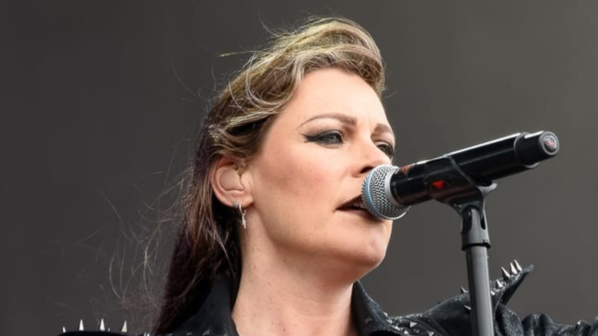Photo of Floor Jansen