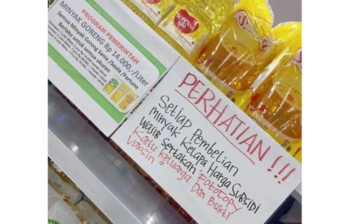 Bagaimana Bisa? Viral, Syarat Beli Minyak Goreng Wajib Sertakan Fotokopi KK dan Bukti Vaksin