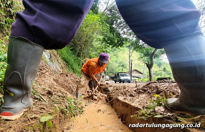 Hmmm, Untuk Mempermudah Pemetaan Rawan Longsor, Area di KM 16 Hingga 18 Dibagi Menjadi Tiga Level