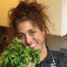 שירת העשבים - המטבח הטבעוני של אורנה