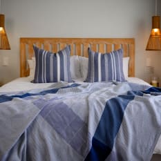 Aranda Midnight & Overcast Sky Geometry Protea Throw, 200cm x 240cm