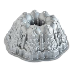 Nordic Ware Very Merry Bundt Pan