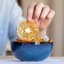 Schoonbee Landgoed Dried Mandarin Slices, 100g in a bowl