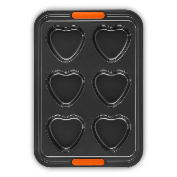 Le Creuset Non-Stick Heart Muffin Tray, 6 Cup