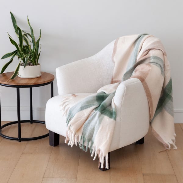 Linen House Willow Embrace Throw, 140cm x 180cm