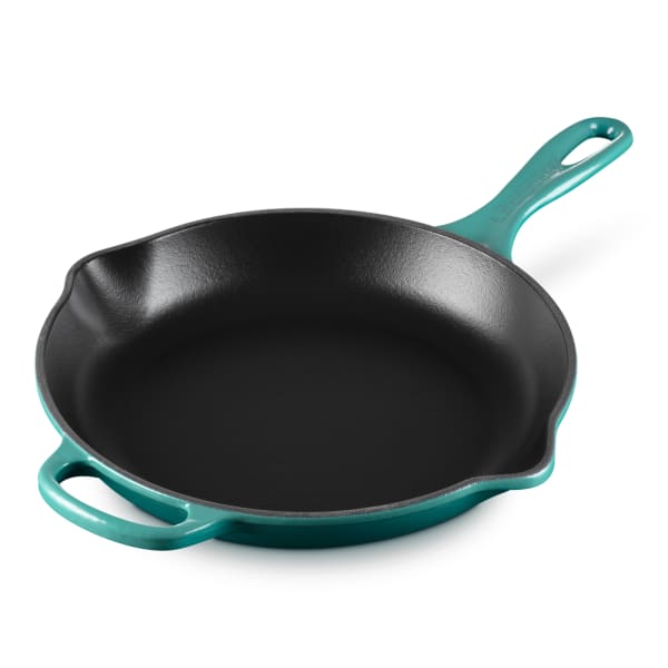 Le Creuset Riviera Signature Round Cast Iron Skillet, 26cm
