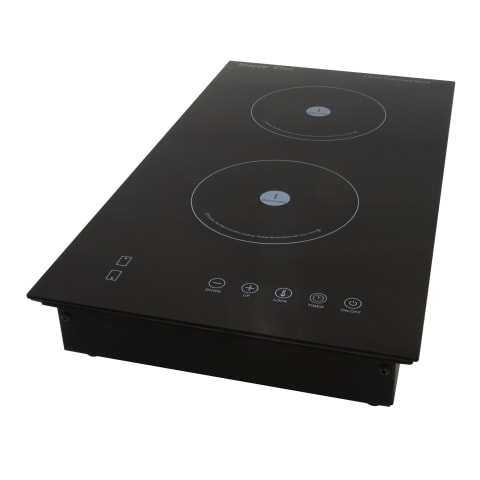Versatile outlet induction cooker