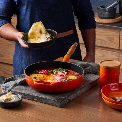 Le Creuset Signature Enamelled C Iron Sauté Pan FL