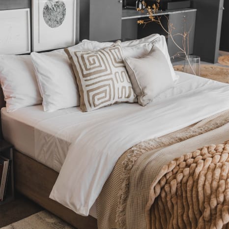 Image of Thread Office White Percale Weave Duvet Cover Set, 400 Thread Count