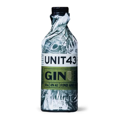Image of Unit 43 Distilling Company Mini Oak Wooded Gin, 50ml