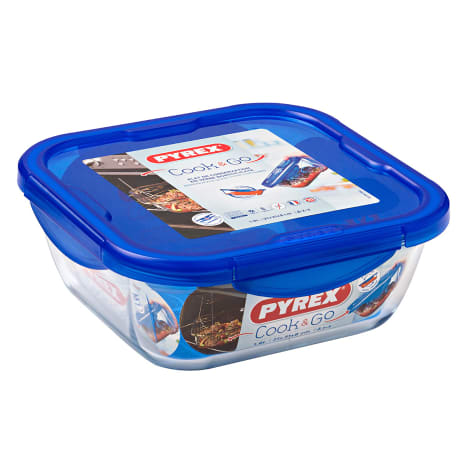 Image of Pyrex Cook & Go Square Roaster with Lock Lid