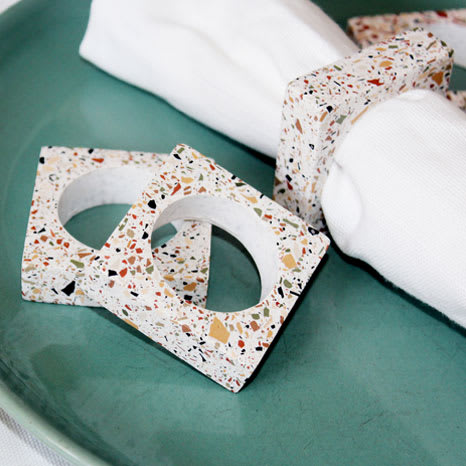 Image of Napkin Rings & Holders