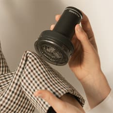 SteamOne Rechargeable Anti-Lint Shaver