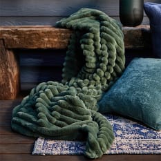 Thread Office Seafoam Rochele & Ivy Green Captivate Faux Fur Blanket