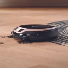 Smart Vacuums & mops