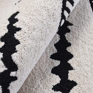 Wool blend rugs & runners