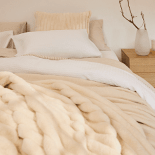  Bed & Bath 