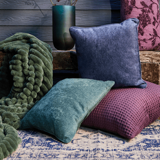 Feather-filled Scatters & Covers