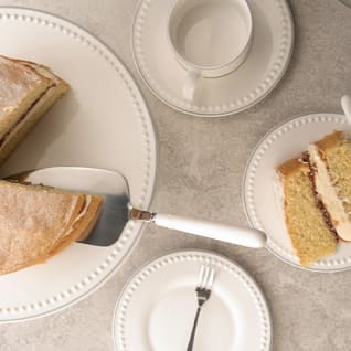 Mugs, Cups & Saucers