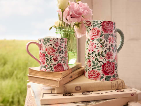 Pitcher perfect petals 🌸