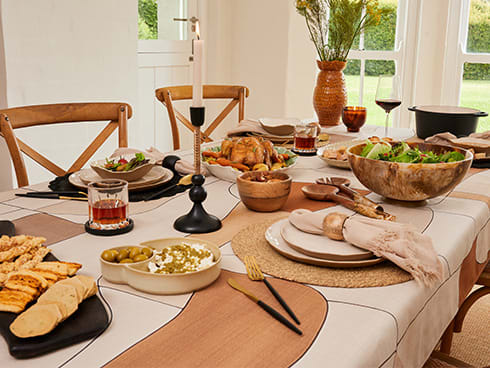 Why we love this table look? 