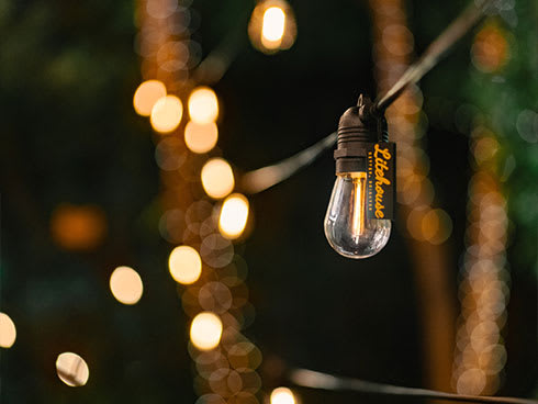Mood-setting string lights 💡