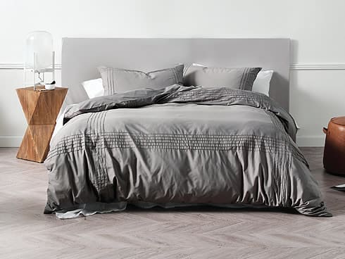 Shopping bed linen and bedroom comforts on Yuppiechef