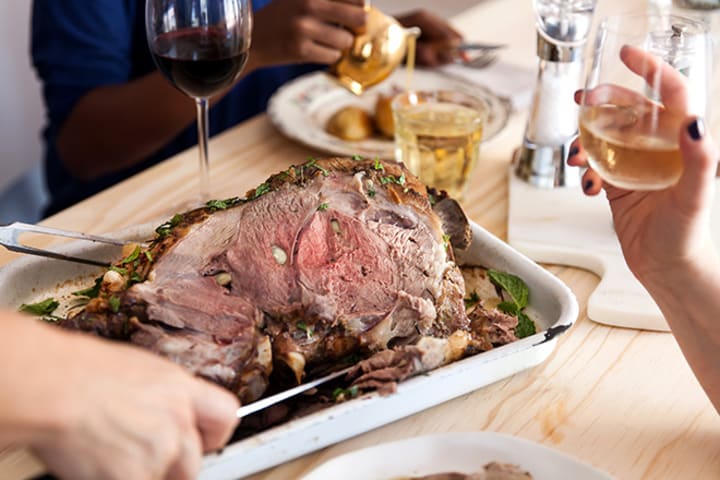 Lamb with friends