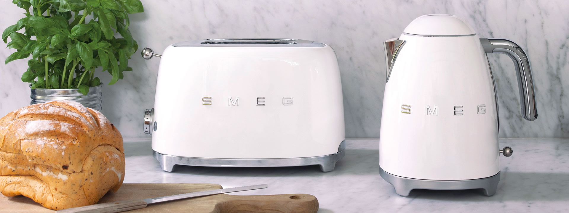 Smeg Cookware Review — FOR THE HOME