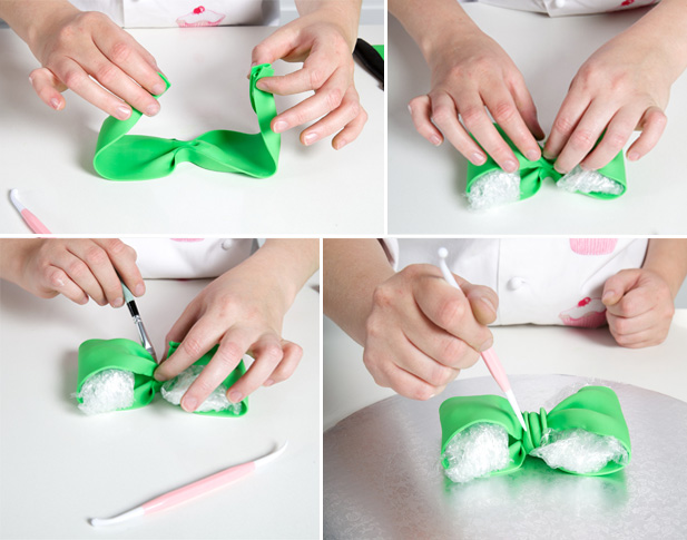 Fondant bow folding