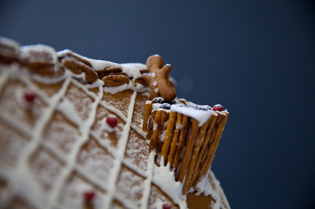 How to make a gingerbread house