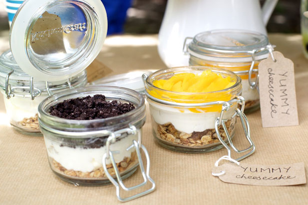 picnic ready cheesecake in a jar