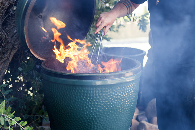 big-green-egg-fire