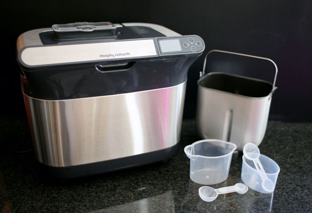 Morphy richards bread maker outlet