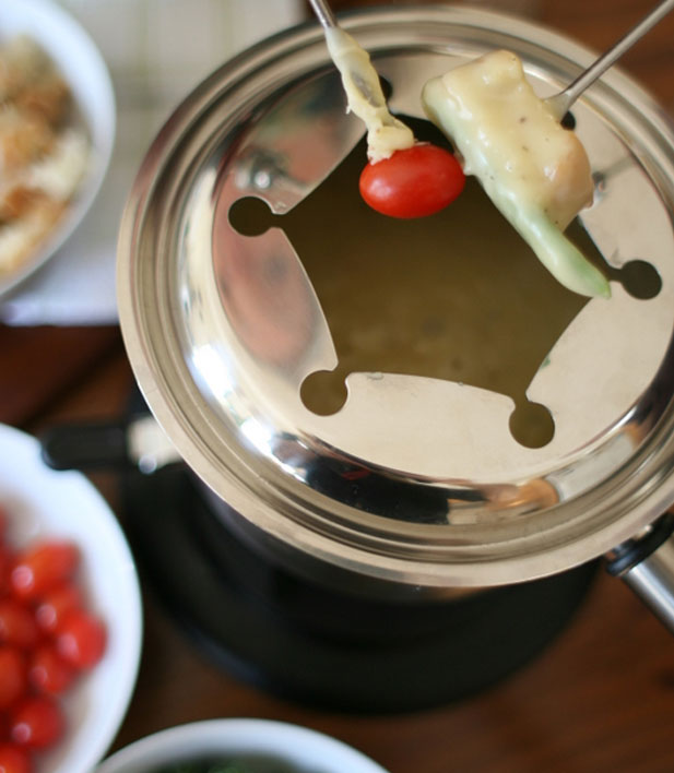 How to make cheese fondue Yuppiechef Magazine