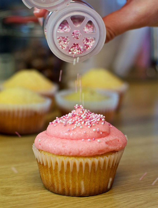 How To Use A Piping Bag Yuppiechef Magazine